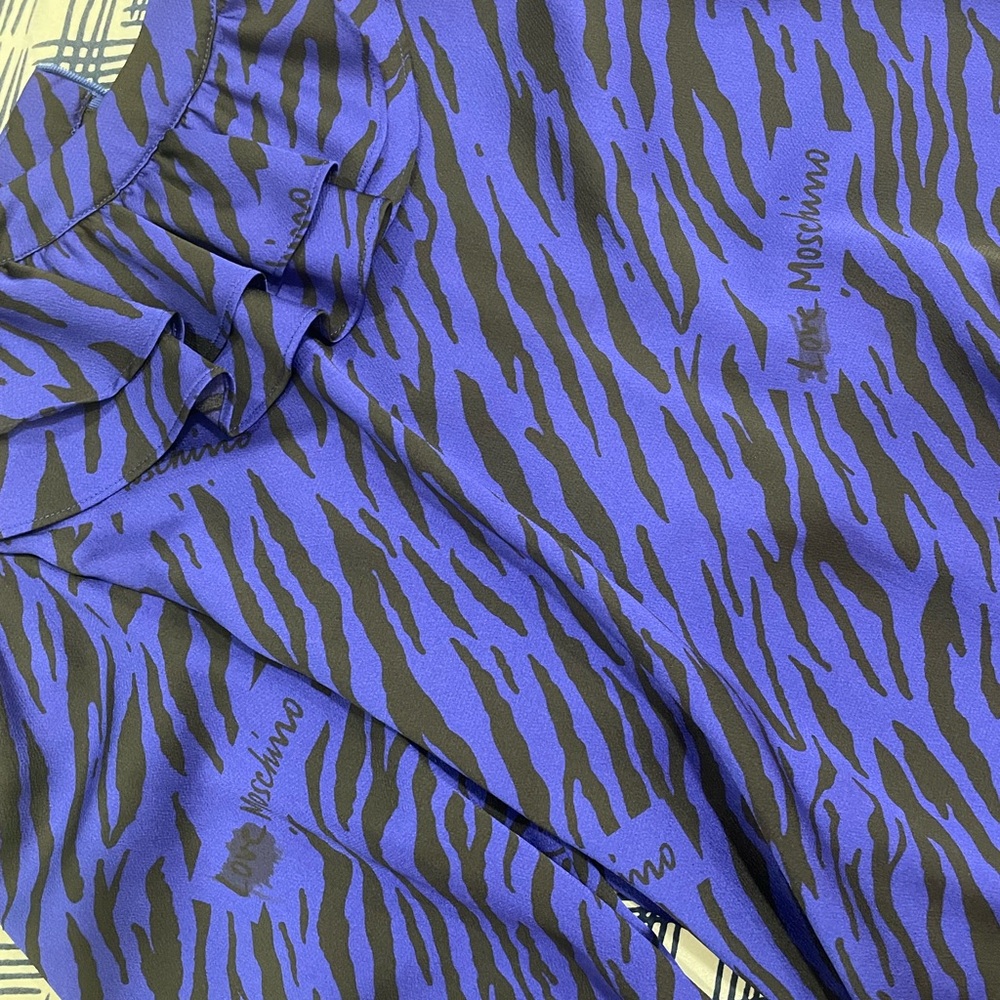 Love Moschino Blue and Black Patterned Blouse